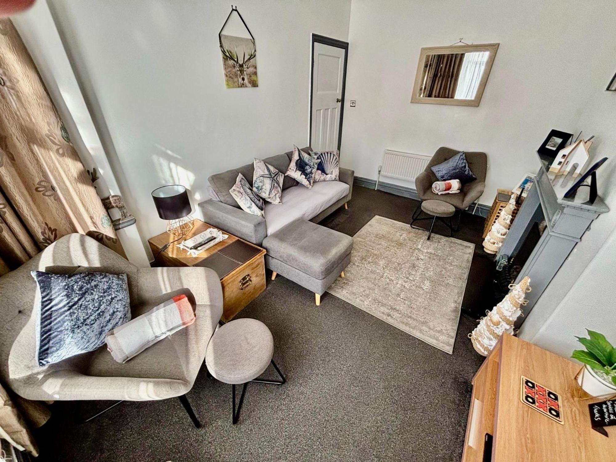 Entire Holiday Home In Blackpool With Free Parking And A Private Patio Garden Exterior foto